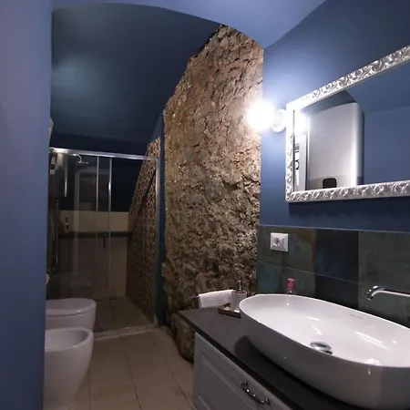 Il Sacrato Di Casa Loreto *